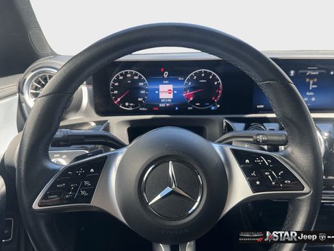 Used 2025 Mercedes-Benz CLA 250 image 13