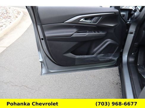 New 2026 Chevrolet Equinox EV LT image 20