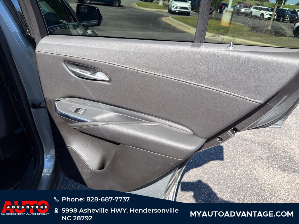 Used 2025 Cadillac XT4 Premium Luxury AWD/4WD image 38