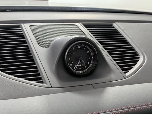 Certified 2025 Porsche Macan S AWD/4WD image 26
