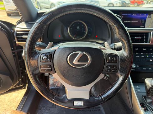 Used 2017 Lexus IS 200t F Sport w/ F Sport Package RWD image 15