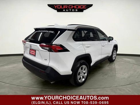 Used 2021 Toyota RAV4 LE FWD image 7