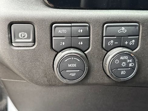 Used 2024 Chevrolet Silverado 1500 RST image 26