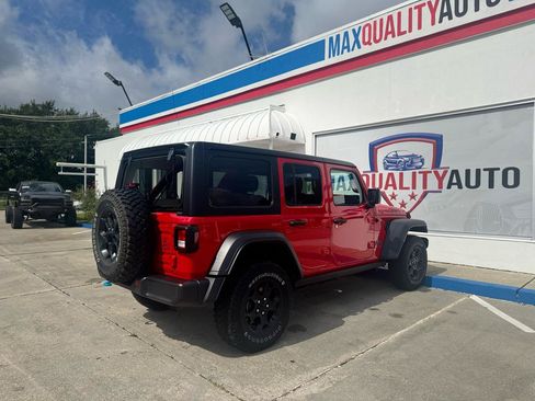 Used 2023 Jeep Wrangler Unlimited w/ Cold Weather Group AWD/4WD image 36