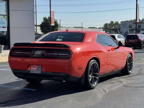 Used 2022 Dodge Challenger R/T Scat Pack w/ Driver Convenience Group RWD image 5