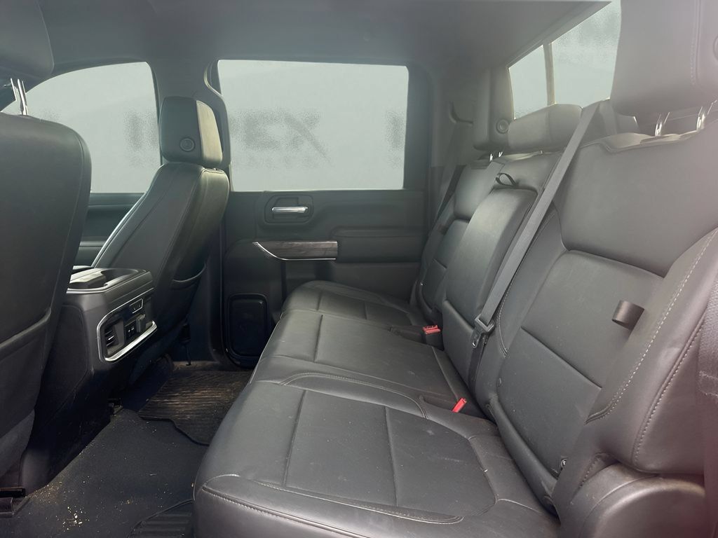 Used 2022 Chevrolet Silverado 3500 LTZ w/ LTZ Convenience Package AWD/4WD image 9
