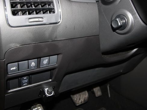 Used 2024 Nissan Armada Platinum w/ Captain's Chairs Package image 10