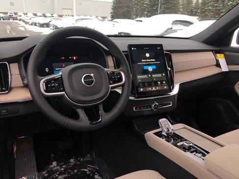 New 2026 Volvo XC90 B5 Plus image 15