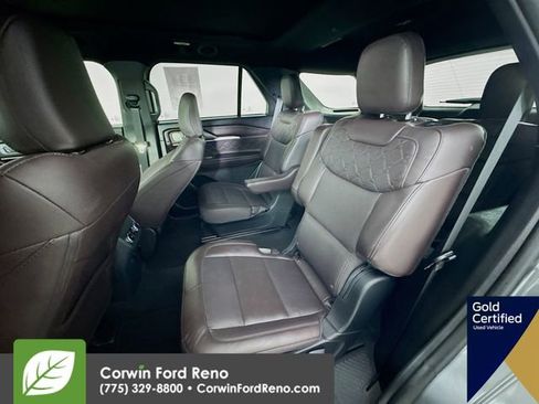 Certified 2025 Ford Explorer Platinum w/ LUX Leather Package image 30