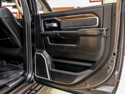 Used 2022 RAM 4500 Laramie image 40
