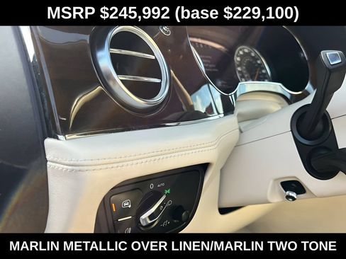 Used 2018 Bentley Bentayga AWD/4WD image 23