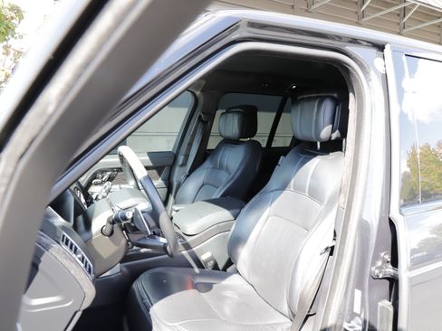 Used 2019 Land Rover Range Rover Autobiography AWD/4WD image 16