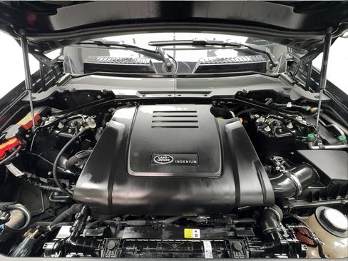 Used 2025 Land Rover Defender 110 S AWD/4WD image 17