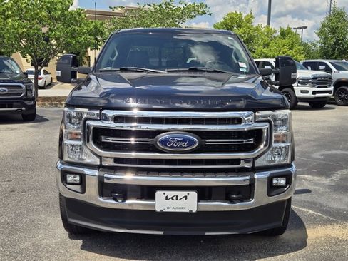 Used 2021 Ford F250 Lariat w/ Lariat Value Package AWD/4WD image 4