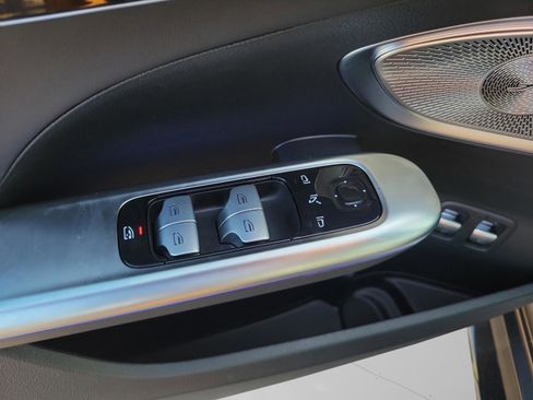 Certified 2025 Mercedes-Benz C 36 AMG S image 16