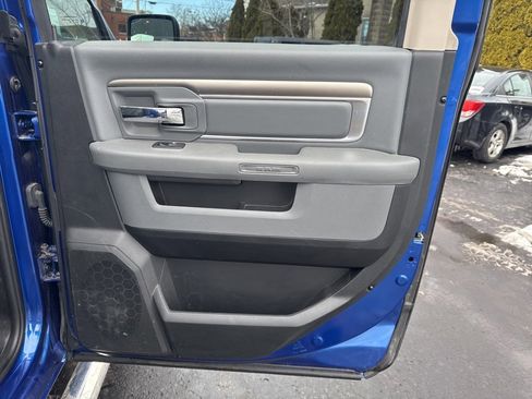 Used 2019 RAM 1500 Classic SLT image 36