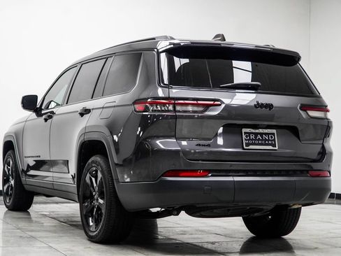 Used 2023 Jeep Grand Cherokee L Laredo AWD/4WD image 11