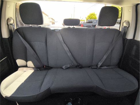 Used 2021 RAM 1500 Tradesman w/ Chrome Plus Package RWD image 9