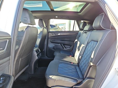 Certified 2025 Volkswagen Atlas Cross Sport SEL Premium R-Line image 10