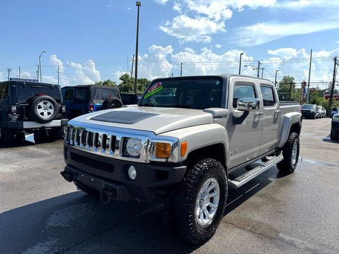 Used 2009 HUMMER H3T Luxury image 7