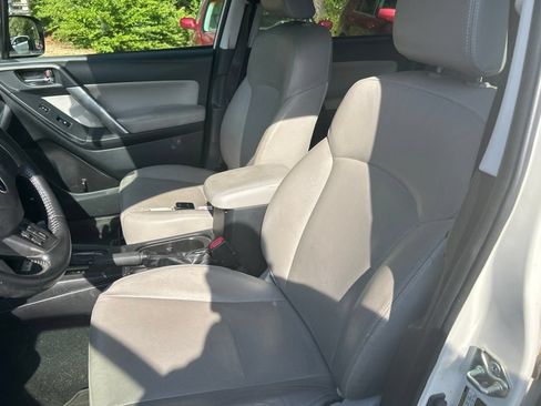 Used 2015 Subaru Forester 2.5i Touring w/ Popular Package #2 AWD/4WD image 16