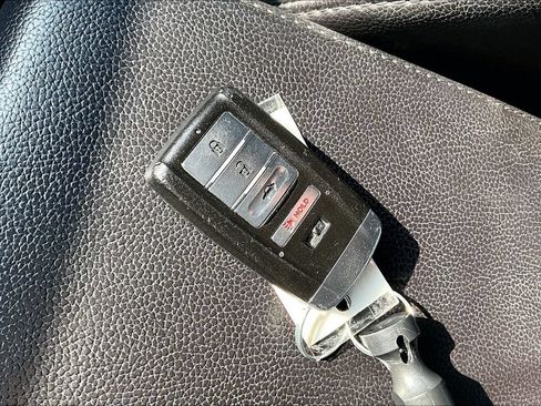Used 2017 Acura ILX FWD image 12