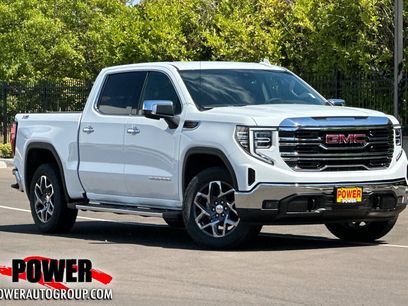 New 2025 GMC Sierra 1500 SLT w/ SLT Premium Package