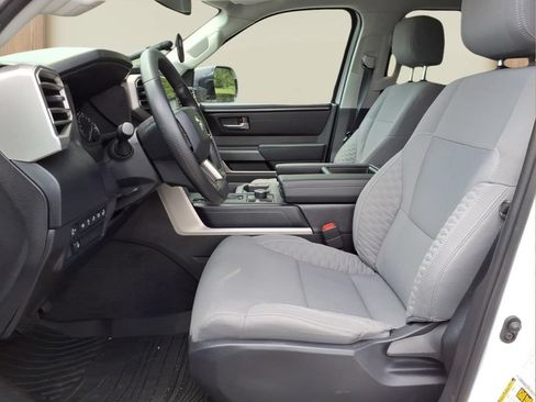 Used 2024 Toyota Tundra SR5 w/ SR5 Convenience Package AWD/4WD image 17