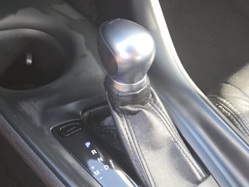 Used 2018 Toyota C-HR XLE FWD image 30