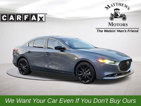 Used 2022 MAZDA MAZDA3 s image 1