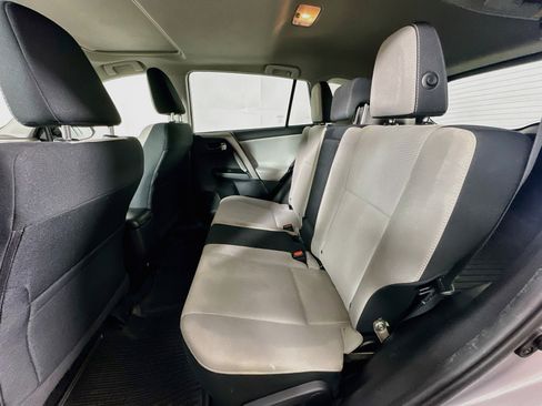 Used 2018 Toyota RAV4 XLE w/ Plus Extra Value Package AWD/4WD image 27