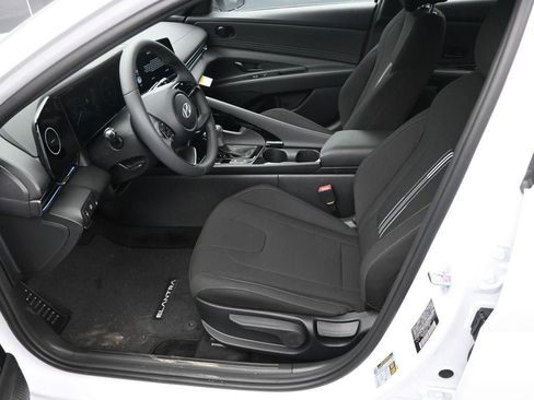 New 2026 Hyundai Elantra Sport image 9