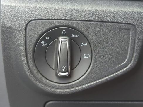 Certified 2023 Volkswagen Atlas SE image 25