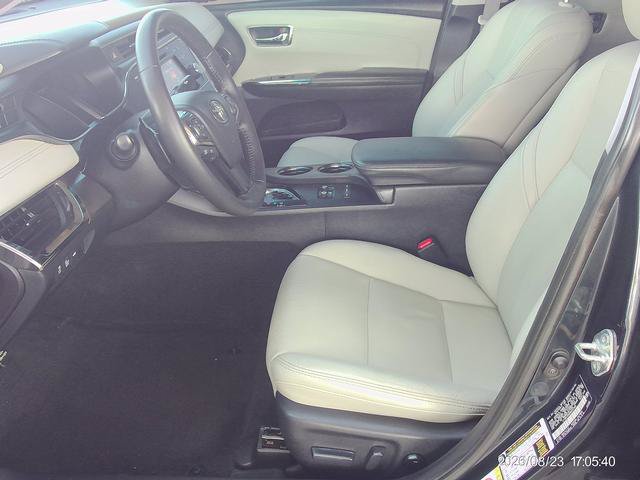 Used 2017 Toyota Avalon XLE Premium w/ Carpet Mat Package FWD image 7