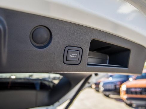 New 2026 GMC Terrain AT4 AWD/4WD image 11