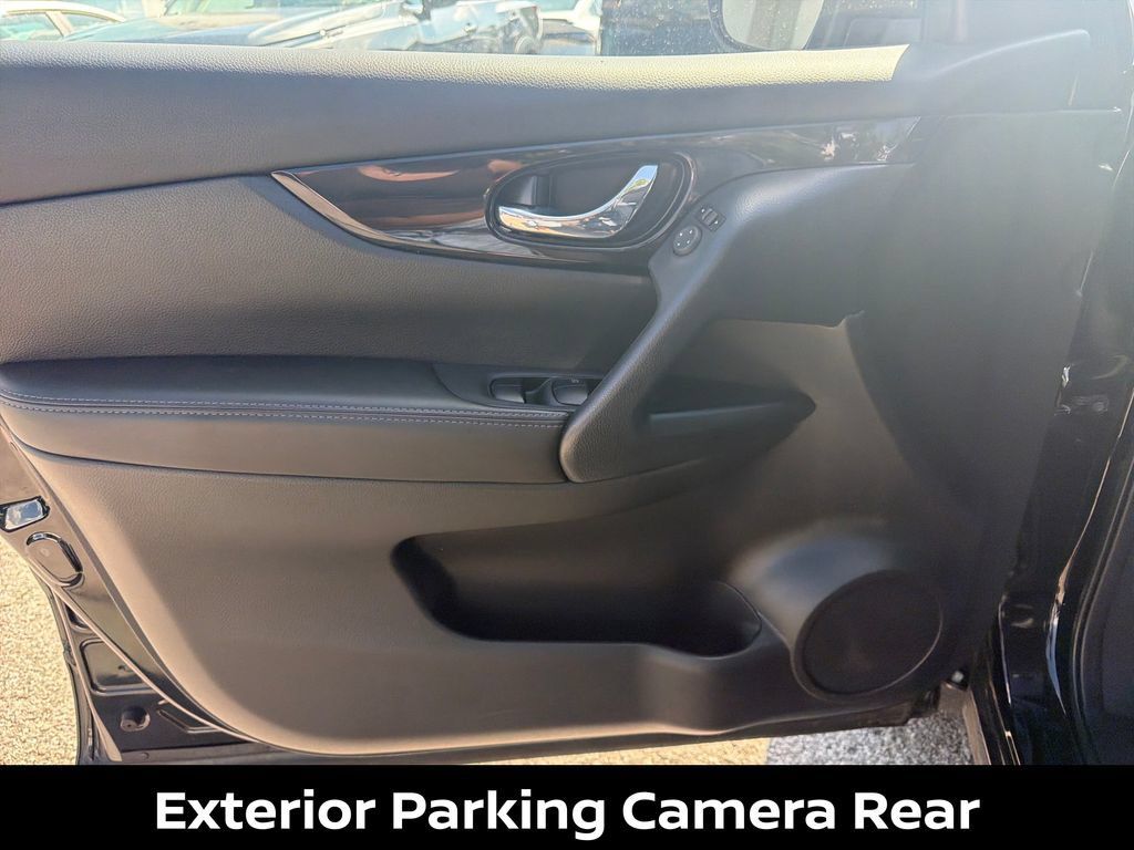 Certified 2022 Nissan Rogue Sport SL AWD/4WD image 12