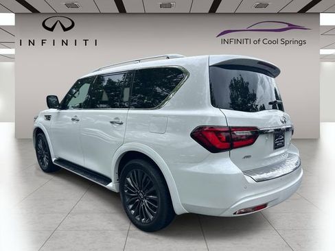 Used 2024 INFINITI QX80 Sensory AWD/4WD image 5