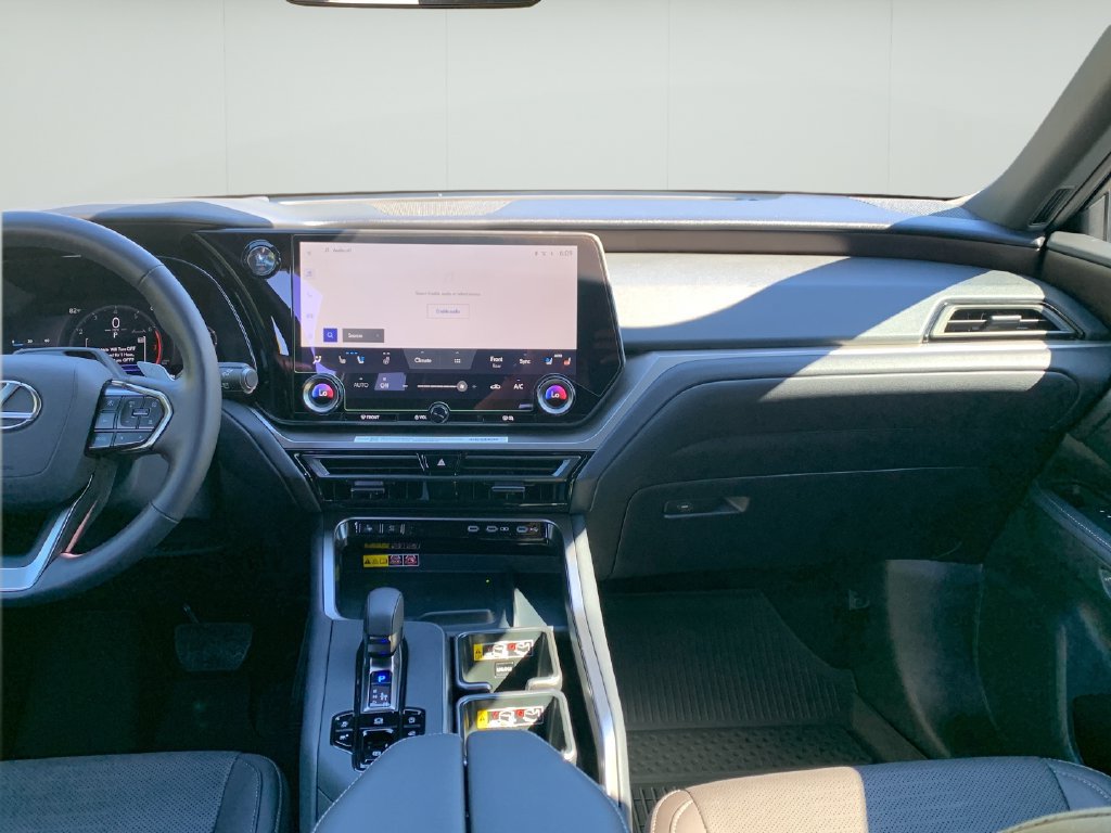 Used 2026 Lexus TX 350 AWD w/ Technology Package image 19