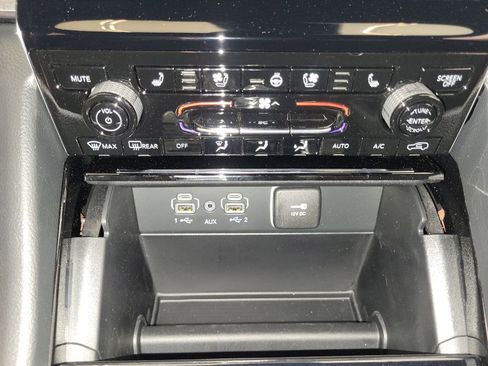 New 2025 Jeep Grand Cherokee Overland w/ Trailer Tow Package image 13