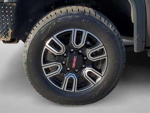 Used 2021 GMC Sierra 2500 AT4 w/ AT4 Premium Plus Package image 28