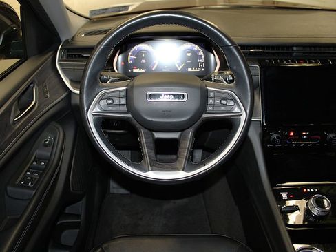 Used 2021 Jeep Grand Cherokee L Limited image 13