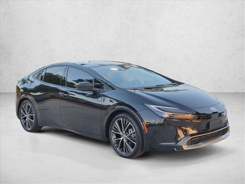 Used 2023 Toyota Prius Limited FWD image 3