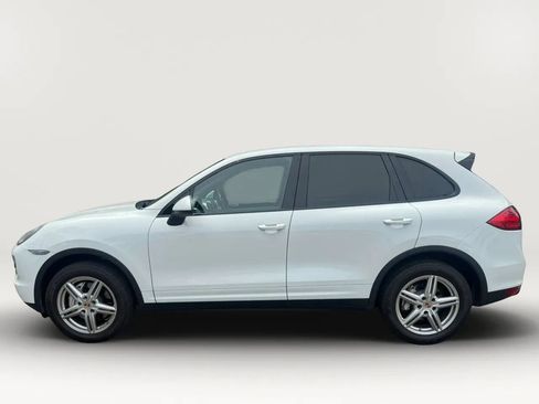 Used 2013 Porsche Cayenne S AWD/4WD image 3
