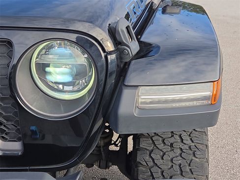 Used 2022 Jeep Wrangler Unlimited Rubicon 4xe image 11