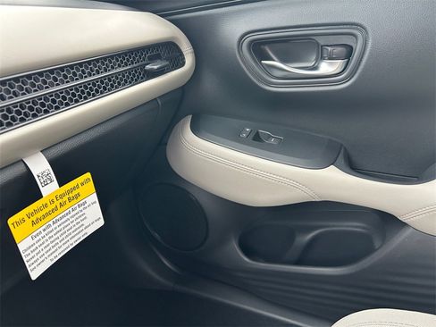 New 2026 Honda HR-V LX image 25