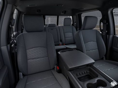 New 2026 RAM 3500 Big Horn AWD/4WD image 17
