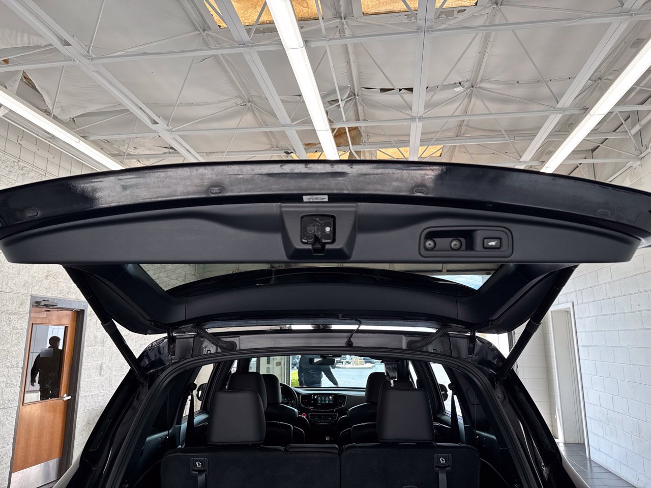 Used 2021 Honda Pilot Black Edition image 11