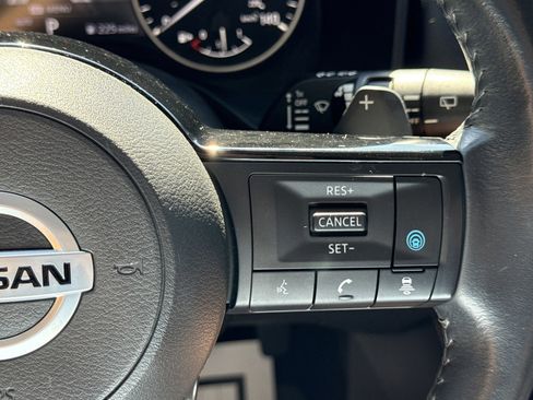 Used 2021 Nissan Rogue SL w/ Premium Package image 23