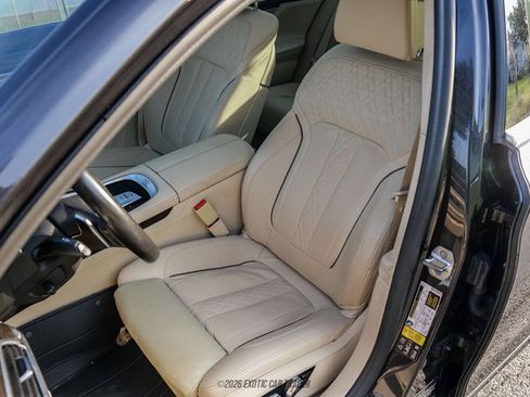 Used 2019 BMW 750i xDrive w/ Executive Package AWD/4WD image 71
