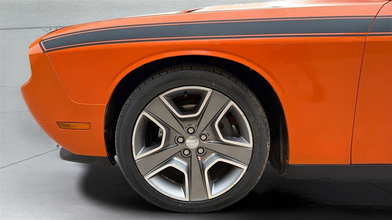 Used 2012 Dodge Challenger R/T RWD image 32